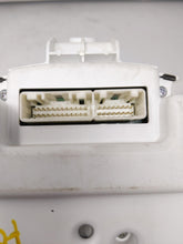 Load image into Gallery viewer, SPEEDOMETER CLUSTER Toyota Highlander 2006 06 2007 07 - NW162055
