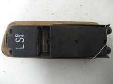 Load image into Gallery viewer, WINDOW SWITCH Infiniti I30 1997 97 - 52691
