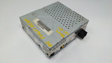 Load image into Gallery viewer, Radio  MERCEDES E-CLASS 2005 - NW7450
