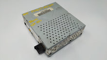 Load image into Gallery viewer, Radio  MERCEDES E-CLASS 2005 - NW7450
