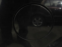 Load image into Gallery viewer, FUEL FILLER DOOR Saab 9-5 1999 99 - 531727
