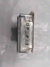 Load image into Gallery viewer, AIR BAG COMPUTER TOYOTA CAMRY 99 00 01 02 03 SOLARA - NW38048
