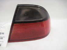 Load image into Gallery viewer, OUTER TAIL LIGHT LAMP Saab 9-5 1999 99 2000 00 2001 01 Right - 539639
