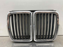 Load image into Gallery viewer, GRILL BMW 318i 325e 325i M3 84 85 86 87 88 89 - 93 - NW98110
