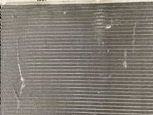 Load image into Gallery viewer, RADIATOR Volvo S40 V40 2000 00 01 02 03 04 - NW132682

