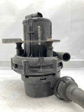 Load image into Gallery viewer, AIR INJECTION PUMP SMOG BMW Z3 97 98 99 00 - NW8105
