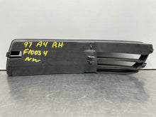 Load image into Gallery viewer, Grille  AUDI A4 1997 - NW98009
