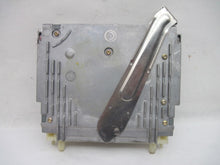 Load image into Gallery viewer, ECU ECM COMPUTER Volvo V70 S70 1998 98 Auto - 546176
