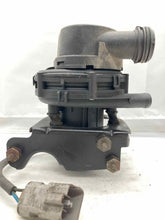 Load image into Gallery viewer, AIR INJECTION PUMP SMOG Volvo 960 1995 95 1996 96 1997 97 - NW8309
