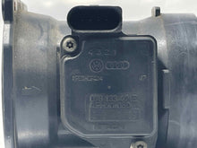 Load image into Gallery viewer, Mass Air Flow Sensor Meter MAF A4 A6 Passat 98 99 00 01 02 - NW4691
