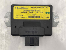 Load image into Gallery viewer, TRANSFER CASE CONTROL COMPUTER ML320 ML430 98 99 - 05 - NW35377
