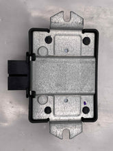 Load image into Gallery viewer, TRANSFER CASE CONTROL COMPUTER ML320 ML430 98 99 - 05 - NW35377
