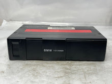 Load image into Gallery viewer, CD CHANGER BMW 850i 328i 840i 318i 1996 96 1997 97 98 - NW136498
