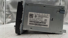 Load image into Gallery viewer, RADIO Jetta Passat 2005 05 2006 06 2007 07 2008 08 - NW140149
