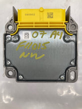 Load image into Gallery viewer, Air Bag computer Audi S4 A4 RS4 2005 05 2006 06 2007 07 - NW28353
