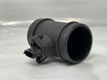 Load image into Gallery viewer, Mass Air Flow Sensor Meter MAF Catera L Series Sedan L Series Wagon 99-03 - NW4441
