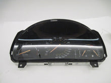Load image into Gallery viewer, SPEEDOMETER CLUSTER Saab 9-5 2002 02 - 552192
