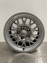 Load image into Gallery viewer, WHEEL BMW 528i 540i 1997 97 98 99 15x7 Alloy - NW197866
