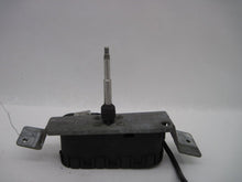 Load image into Gallery viewer, HEADLIGHT WIPER MOTOR Volvo Xc70 2002 02 - 556886
