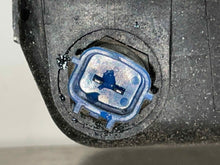 Load image into Gallery viewer, RADIATOR Infiniti M45 Q45 2002 02 2003 03 04 Auto - NW132119

