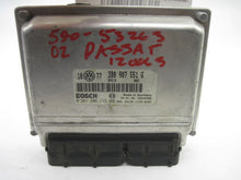 Load image into Gallery viewer, ECU ECM COMPUTER Volkswagen Passat 2002 02 6 Cylinder - 560186
