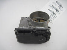 Load image into Gallery viewer, THROTTLE BODY Volvo S40 V70 2004 04 05 06 07 08 - 561105
