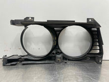 Load image into Gallery viewer, Grille  BMW 525I 1995 - NW98163
