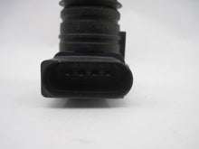 Load image into Gallery viewer, IGNITION COIL Audi A4 TT A6 Golf Beetle Jetta 2000 00 2001 01 2002 02 - 06 - 562947
