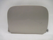 Load image into Gallery viewer, FUEL FILLER DOOR Audi A6 2001 01 - 563102
