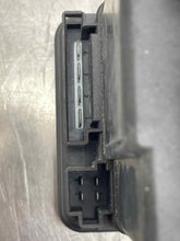 Load image into Gallery viewer, Vacuum Pump  MERCEDES C-CLASS 1998 - NW189207
