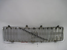 Load image into Gallery viewer, GRILL Volvo S80 1999 99 2000 00 2001 01 2002 02 2003 03 - 564675
