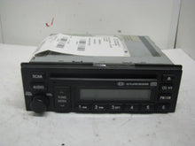 Load image into Gallery viewer, RADIO KIA SEDONA 2003 04 05 AM FM CD - 56861
