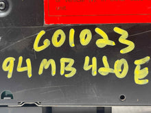 Load image into Gallery viewer, Radio  MERCEDES E-CLASS 1994 - NW138774
