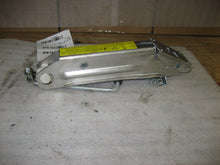 Load image into Gallery viewer, JACK AND TOOLS Volkswagen Jetta 2000 00 - 58106
