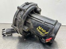 Load image into Gallery viewer, Air Injection Pump Smog Cadillac Catera 2000 - NW7949
