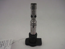 Load image into Gallery viewer, IGNITION COIL Audi A4 TT A6 Golf Beetle Jetta 2000 00 2001 01 2002 02 - 06 - 585346
