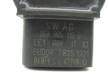 Load image into Gallery viewer, IGNITION COIL Audi A4 TT A6 Golf Beetle Jetta 2000 00 2001 01 2002 02 - 06 - 585346
