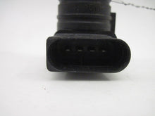 Load image into Gallery viewer, IGNITION COIL Audi A4 TT A6 Golf Beetle Jetta 2000 00 2001 01 2002 02 - 06 - 585348
