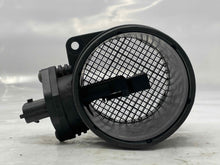 Load image into Gallery viewer, Mass Air Flow Sensor Meter MAF Volvo S80 99 00 01 - NW5772
