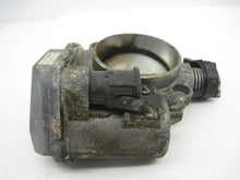 Load image into Gallery viewer, THROTTLE BODY MERCEDES C43 CL500 E430 1998 98 99 00 - 586102
