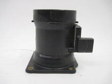 Load image into Gallery viewer, Mass Air Flow Sensor Meter MAF A4 A6 Passat 00 01 02 03 04 05 - 591173
