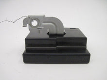 Load image into Gallery viewer, TRACTION CONTROL COMPUTER RL 2005 05 - 593054

