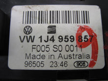 Load image into Gallery viewer, WINDOW SWITCH Volkswagen Jetta 1999 99 - 593633
