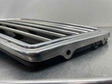 Load image into Gallery viewer, GRILL Mercedes E300D E320 E55 1996 96 1997 97 98 99 - NW98535
