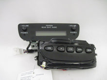 Load image into Gallery viewer, RADIO Toyota Sienna 2004 04 2005 05 AM/FM - 596464
