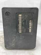 Load image into Gallery viewer, ABS PUMP Volvo V70 S70 V40 05 06 07 - NW2852
