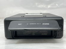 Load image into Gallery viewer, CD CHANGER BMW 740i 750i 1999 99 00 01 - NW136609
