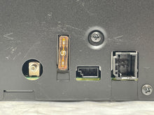 Load image into Gallery viewer, CD CHANGER BMW 740i 750i 1999 99 00 01 - NW136609
