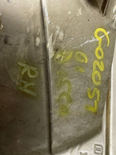 Load image into Gallery viewer, HEADLIGHT LAMP ASSEMBLY Rover Disco II Disco SD Discovery 99-02 Right - NW103494
