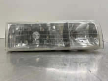 Load image into Gallery viewer, HEADLIGHT LAMP ASSEMBLY Town Car 1995 95 1996 96 1997 97 Right - NW102110

